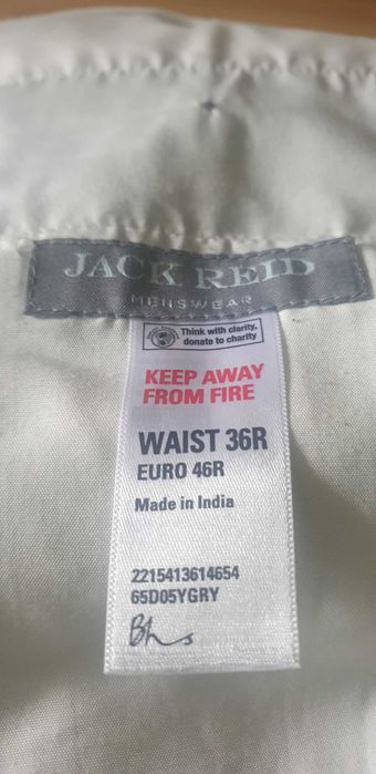 Vind pantaloni clasici bărbătești noi, subtiri
