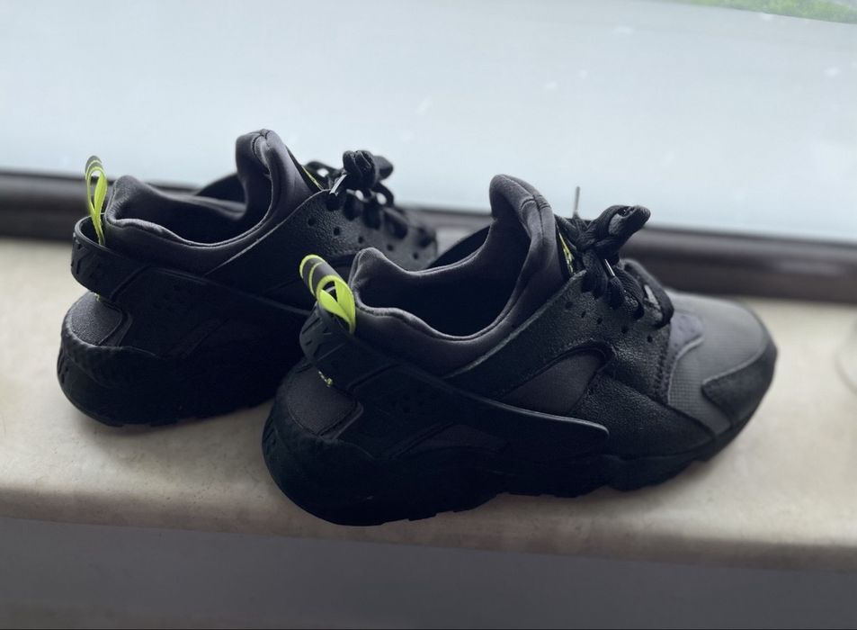 Nike Huarache Iron Gray - Black Volt