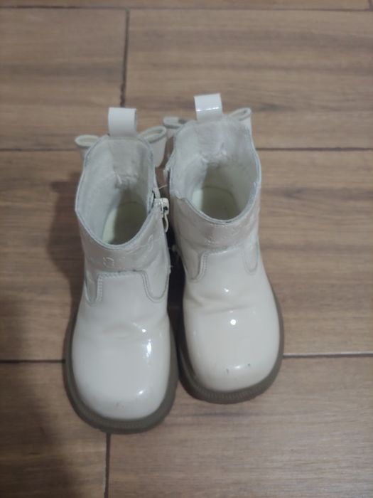 Ghete imblanite pentru fete, alb - mar. 26 / 15.5 cm