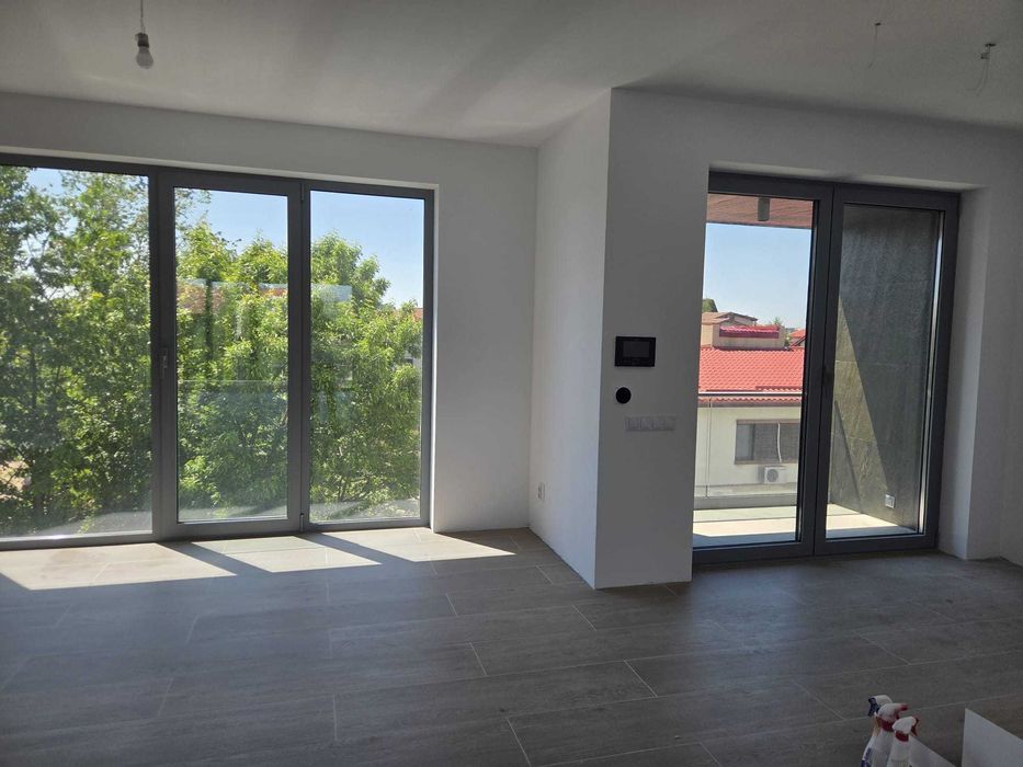 apartament 5 camere penthouse situat in pipera