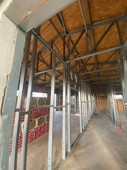 Case pe structura metalica, de la zero, la cheie. Placari fibrociment.