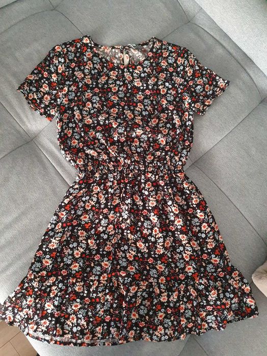 Лятна къса рокля на цветя