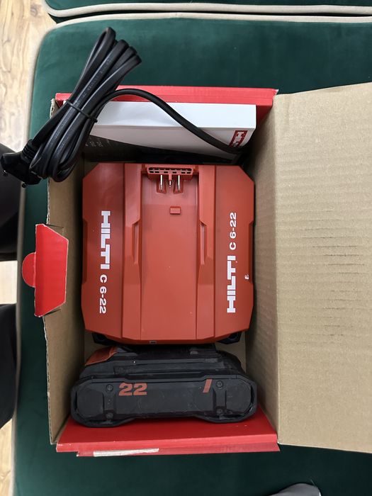 Hilti-болгарка с аккумулятором и зарядным устр