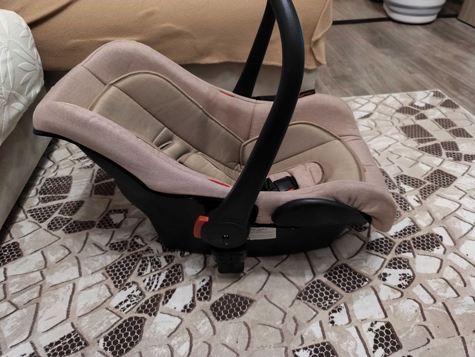 Кош за кола за новородено