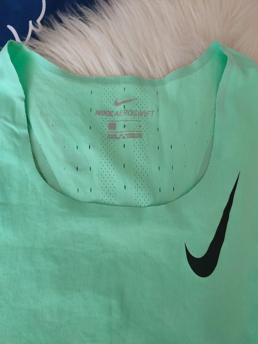 Потник Nike S,топ Champion