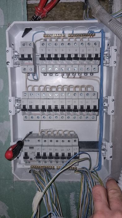 Elektrika, Svarka,Santexnika,Laminat,Plitka terish xizmatlari