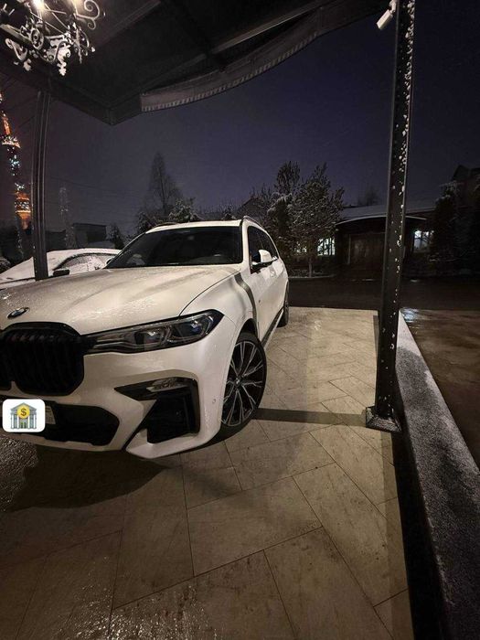 BMW X7 xDrive40i полная комплектация ( Full)