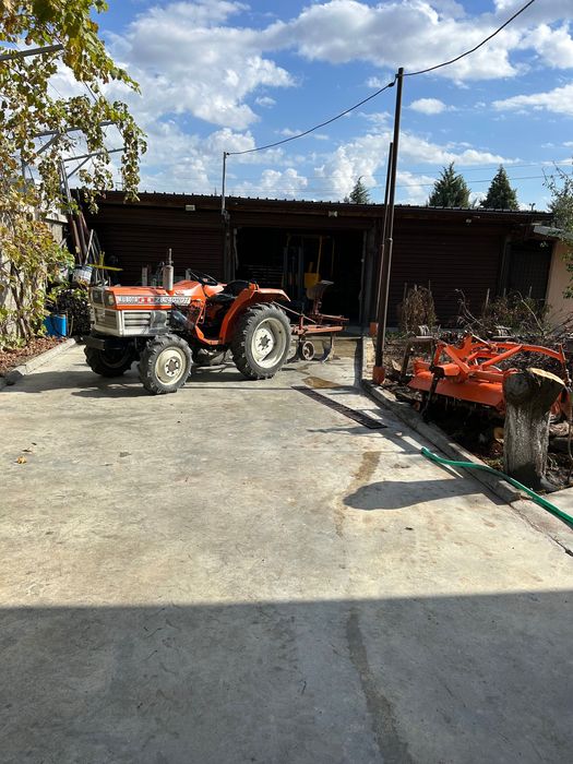 Трактор за селско стопански цели