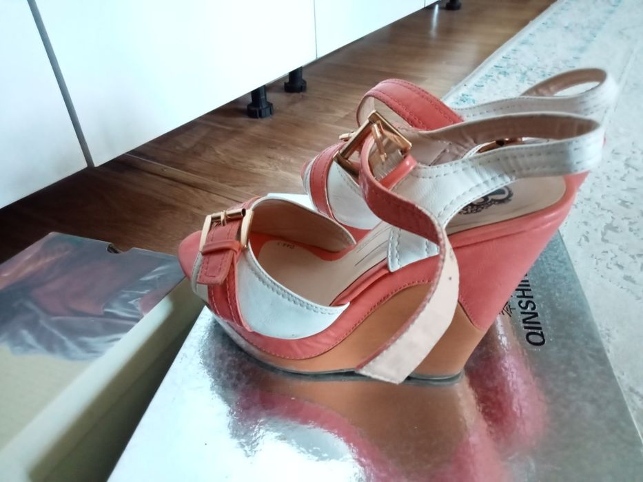 Босоножки платформа