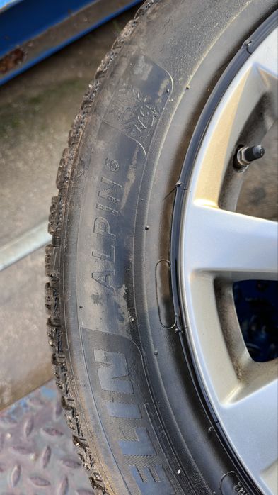 4 бр  17 Джанти с зимни гуми за mazda