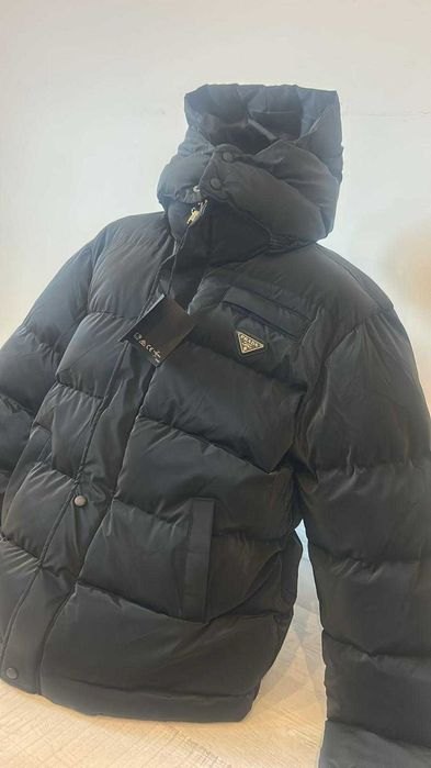 geaca prada marime XXL