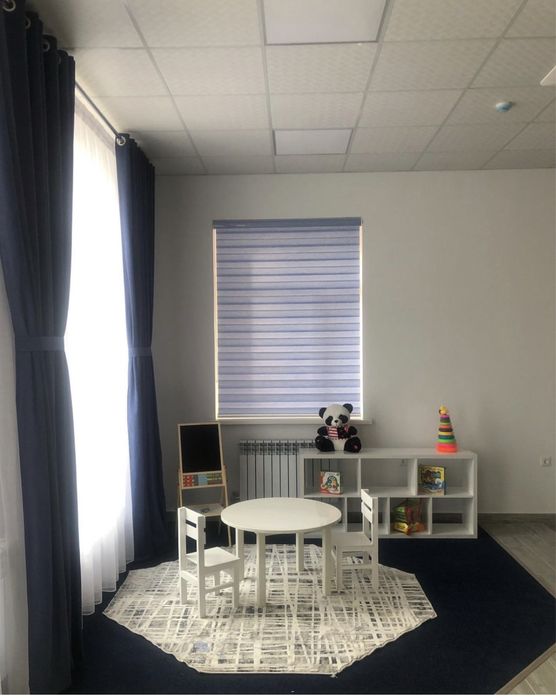 Продам стол и 2 стула детские