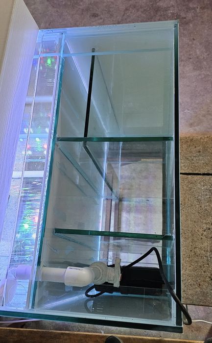 Acvarii la comandă