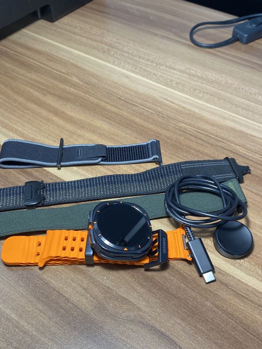 Samsung Watch Ultra 2 / 47 mm /  Gray / Cod produs: 8085