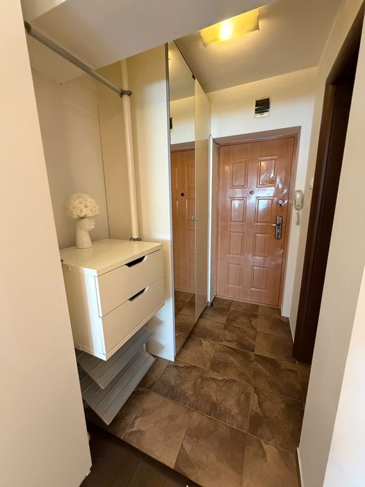 Proprietar vand garsoniera moderna  zona Dristor 2, metrou la iesirea din bloc . EXCLUS AGENTII
