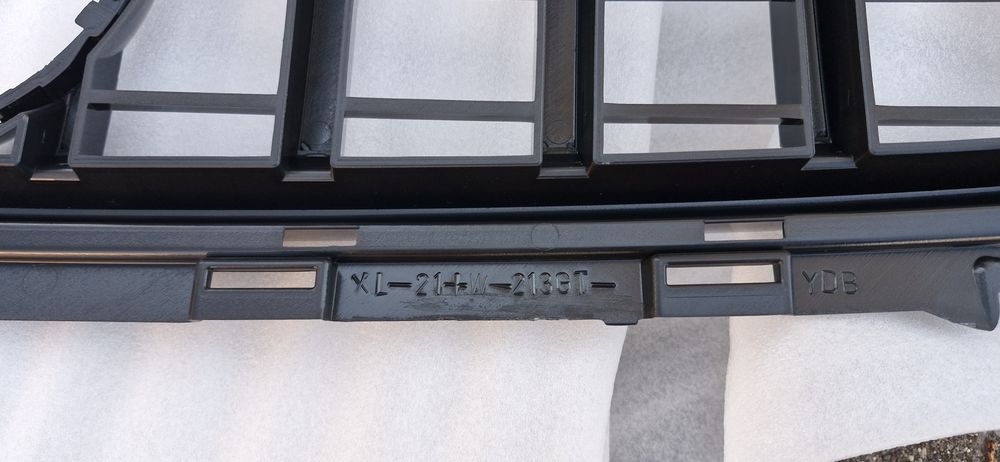 Решетка GT Mercedes E W 213 face