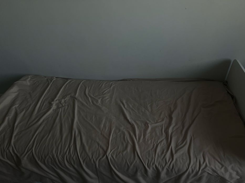 Продам кровать срочно