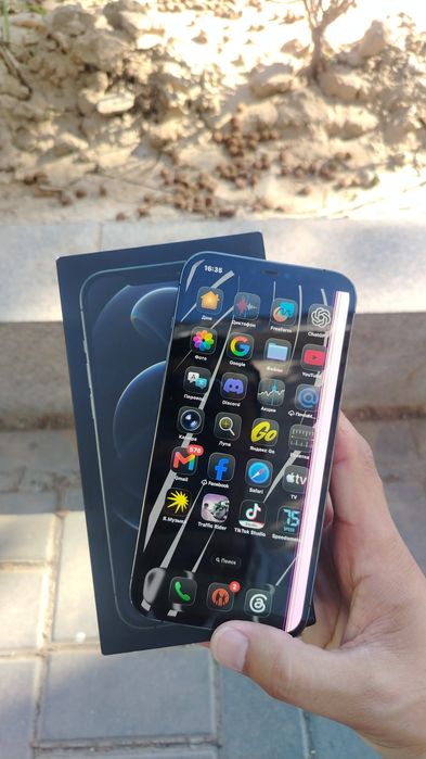 Продам телефон iPhone 12 Pro Max