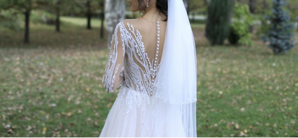 Свадебное платье