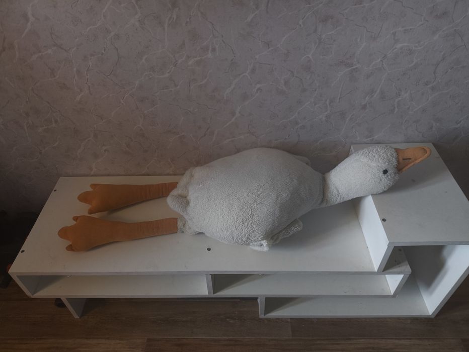 Отдам игрушку "гусь обнимусь"