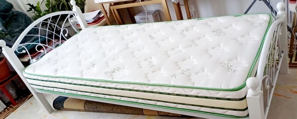 Продам кровать 90×200