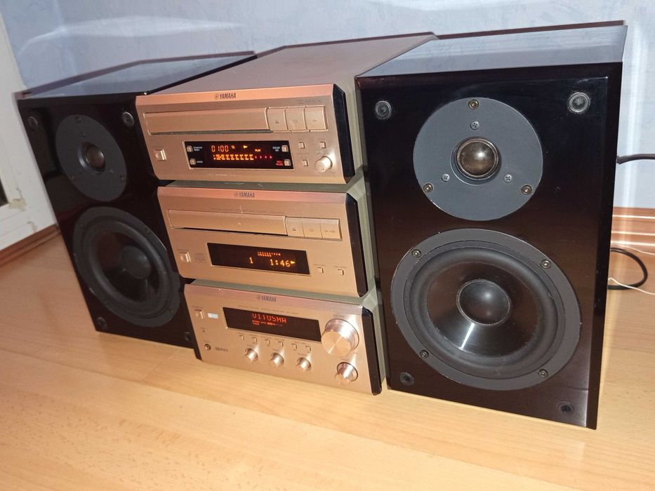 Аудиосистема Yamaha RX-E400, CDX-E400, KX-E300, NS-E400