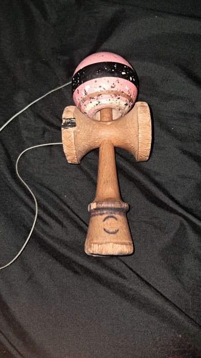 Kendama tamă krom strogo ken broken shape sweet preț NEGOCIABIL