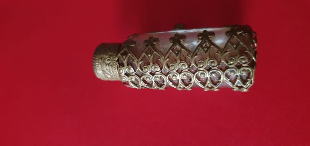 Раритетный флакон для духов