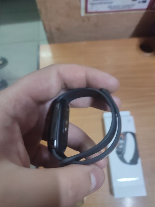 Продам Смарт- браслет Xiaomi Smart Band 8