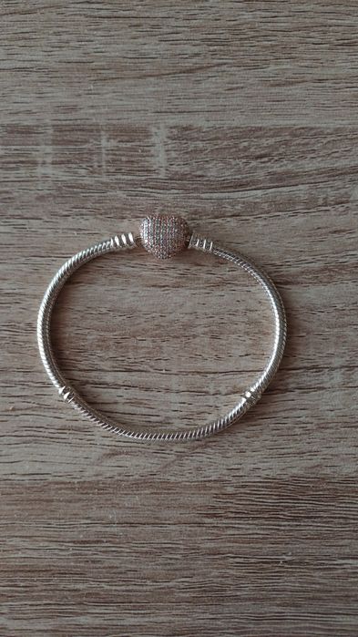 Гривна ,,Pandora"