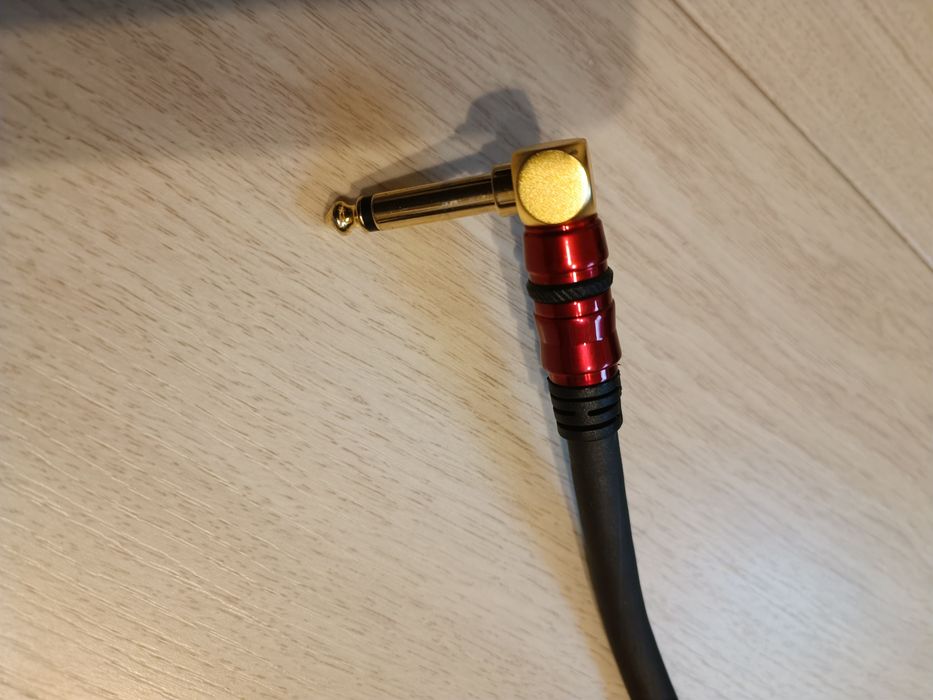 Cablu profesional pentru chitară