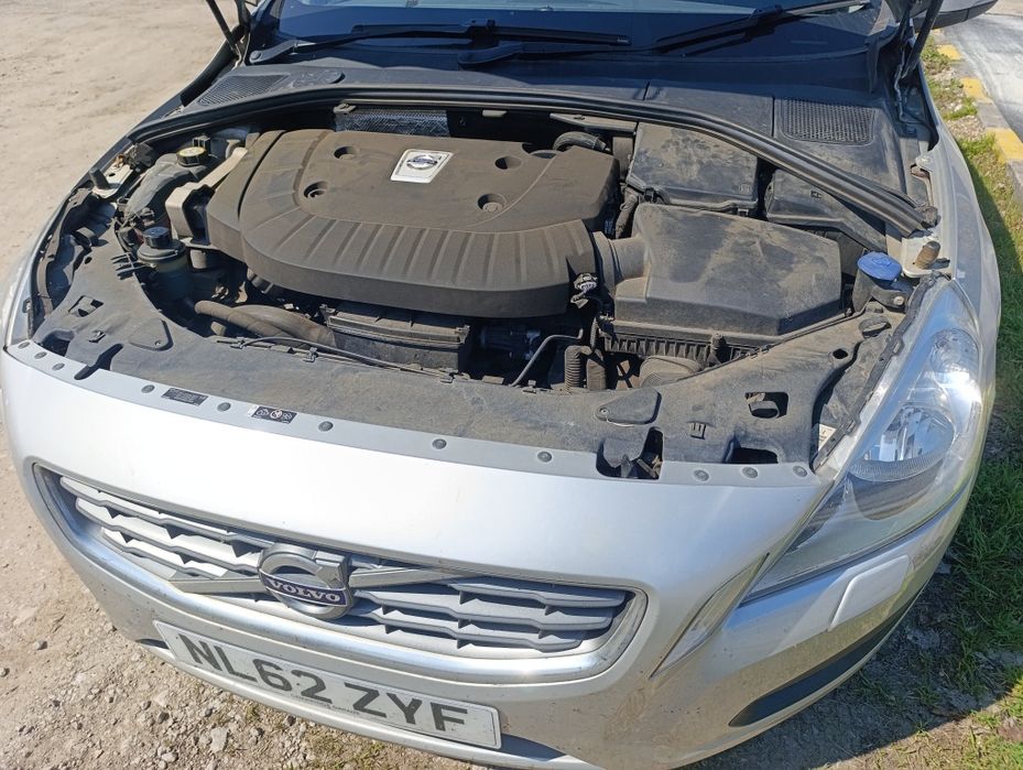 Волво / Volvo V60 2.0 дизел D3 на части