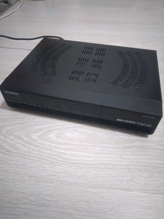 Тюнер от спутникового антенны