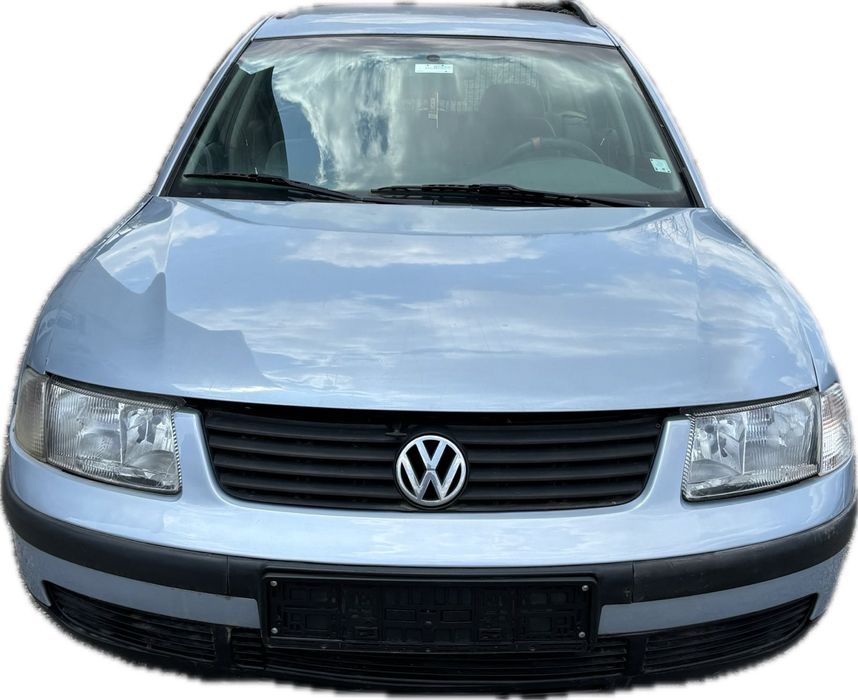 Vw Passat b5 1.6i Пасат б5 1.6 на части!