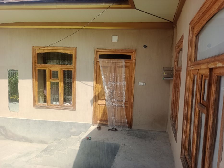 Hovli sotladizudlik bilan3/5sotigʻ4hona narhni kelishamz