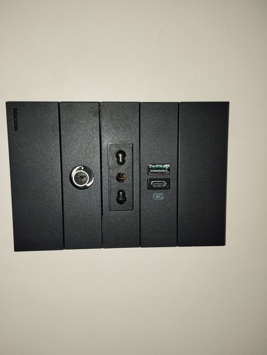 Servicii electrice complete - electrician autorizat