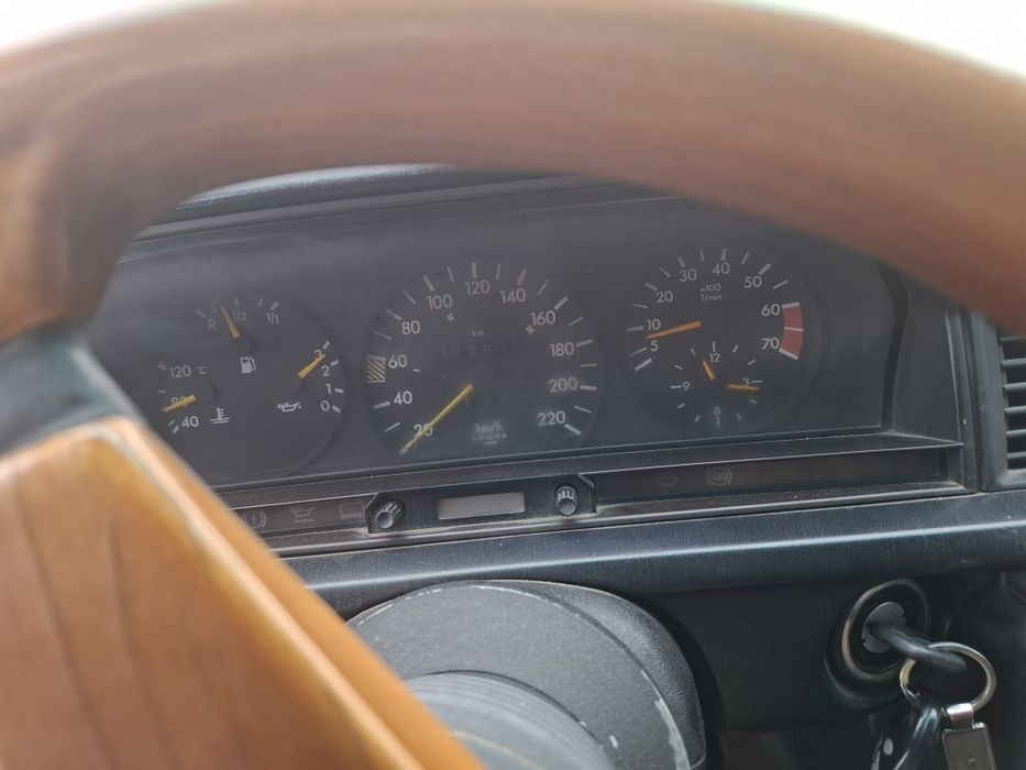 Мерседес 190 машина на хаду