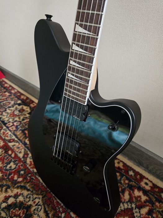 Продаю гитару Jackson surface X Series