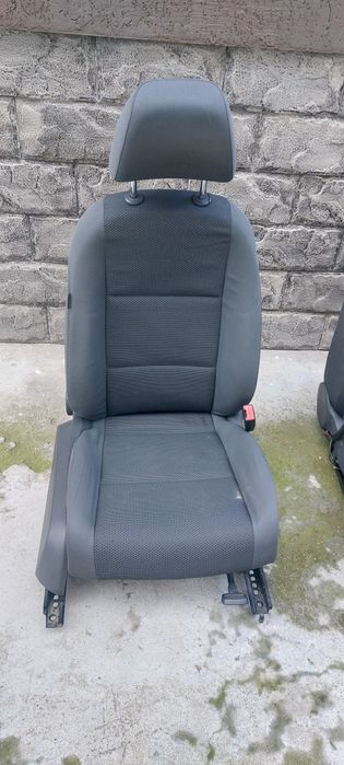 Седалки за туран