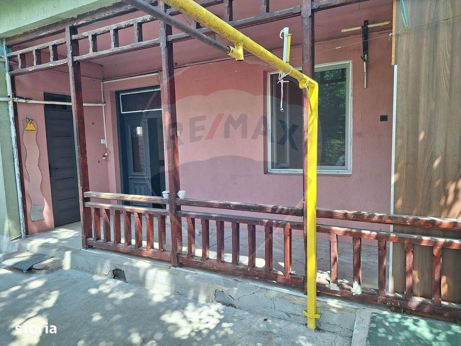 Vanzare casa 2 camere, partial renovata, Bd. Pieptanari