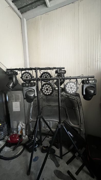 4 moving heads и 4 пара