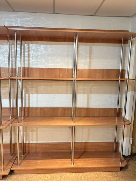 Продам ветрины срочно