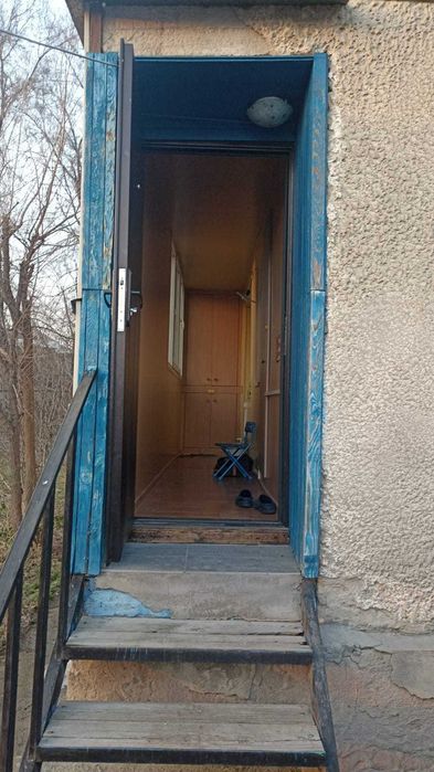 Продам квартиру в Боралдае