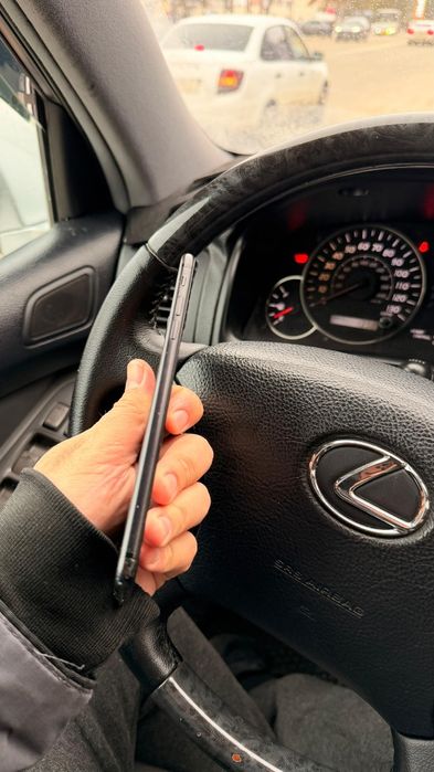 Продам iphone 7plus 128gb