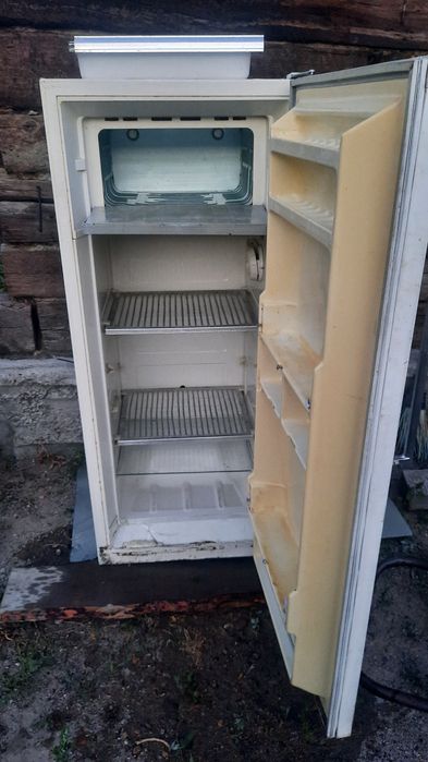Продам холодильник советский 14 тыс