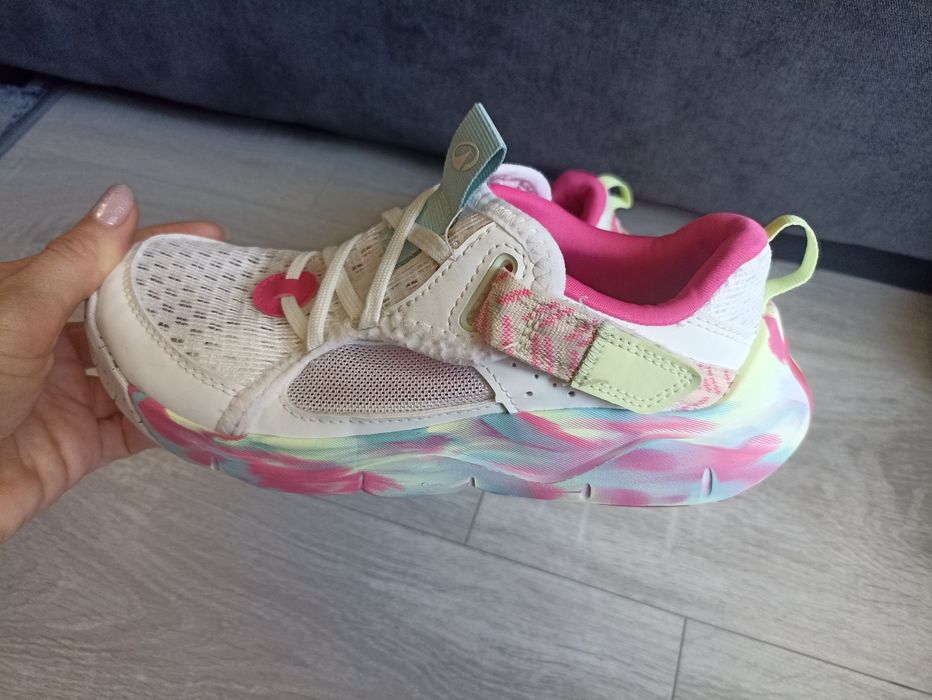 Маратонки за момиче 34н.