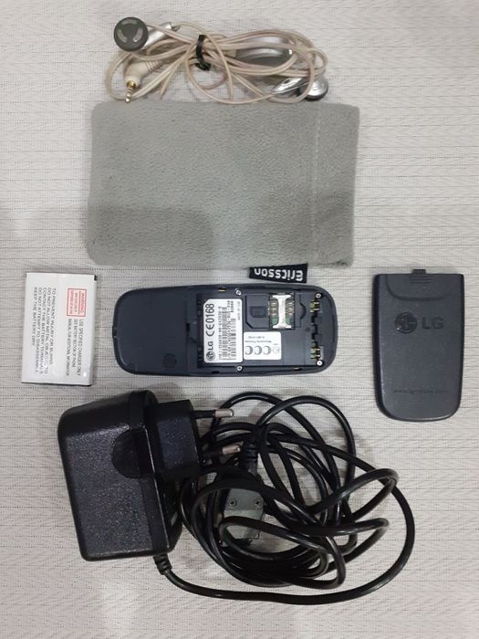 Продаю сотовый телефон  LG