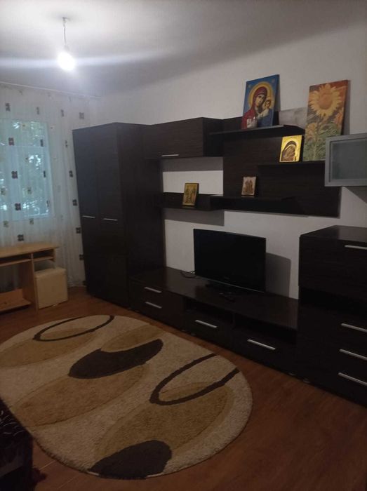 Apartament de inchiriat