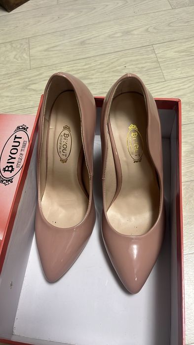 Туфли продается.