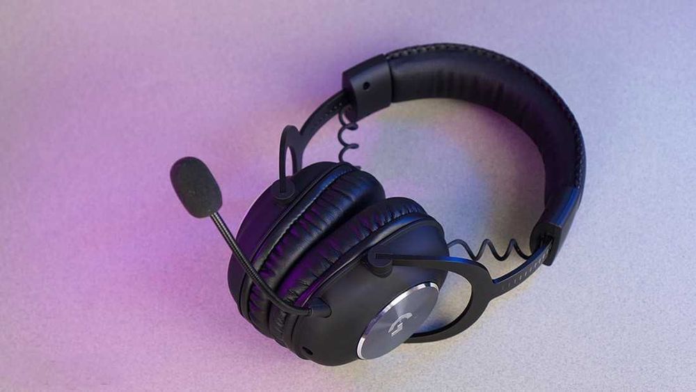 Игровые наушники Logitech G Pro